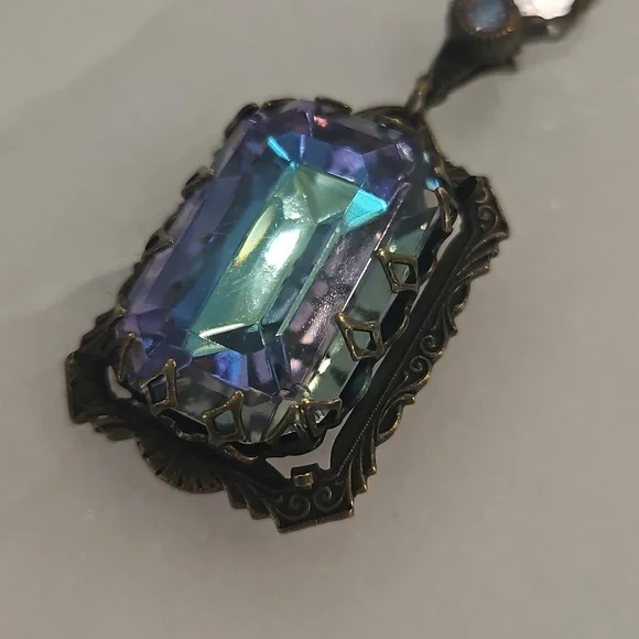 Vintage Banana Bob Necklace - Picture 2 of 5